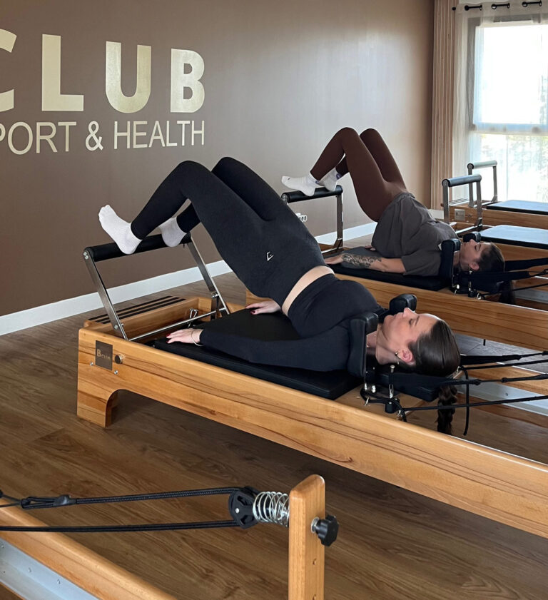 b-club-formation-yoga